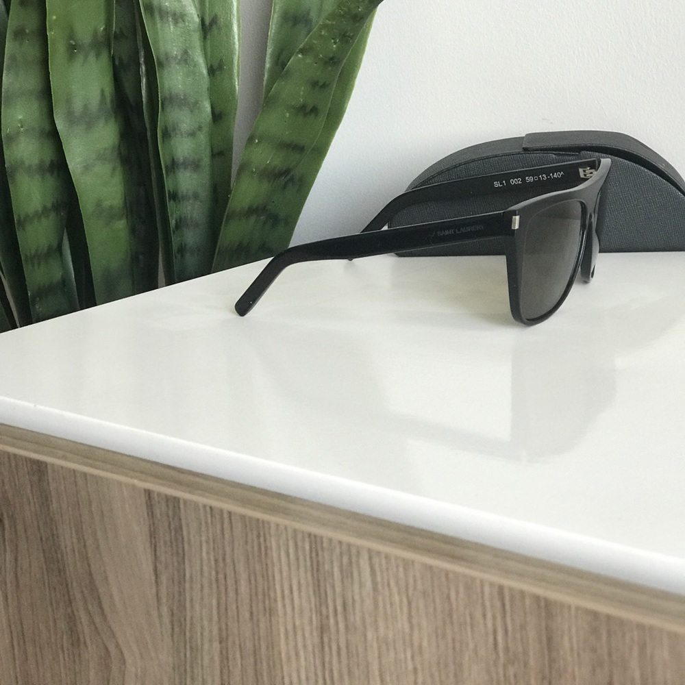 Saint Laurent SL 1 002 sunglasses - Picture 3 of 3